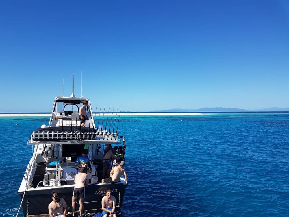 VESSEL (UP TO 15 PAX)